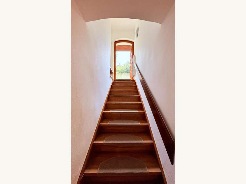 Treppe zum Eingang