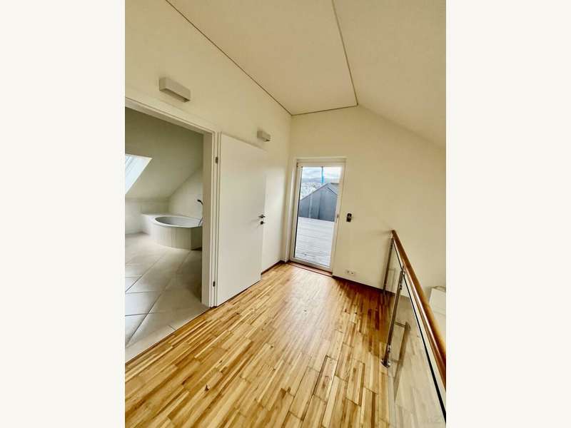 Ausgang auf die Terrasse von der Galerie