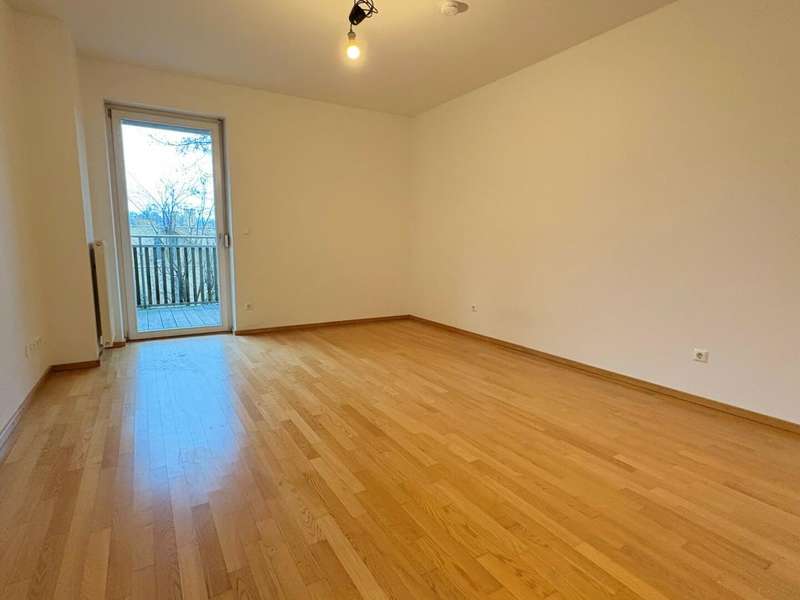 Mietwohnung Graz: Schlafzimmer mit Ausgang auf die Terrasse Schlafzimmer mit Ausgang auf die Terrasse