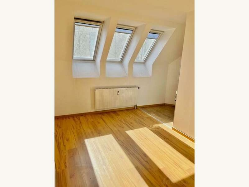 hofseitig ausgerichtet