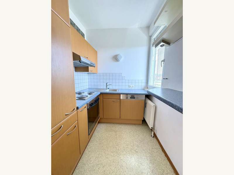 Mietwohnung Graz: Küche mit Fenster Küche mit Fenster