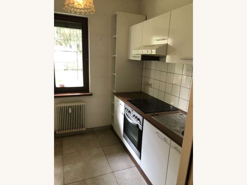 extra Küche mit Essbereich