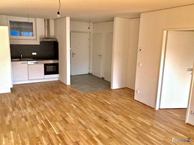 Mietwohnung Graz: Blick Richtung Küche und Vorraum Blick Richtung Küche und Vorraum
