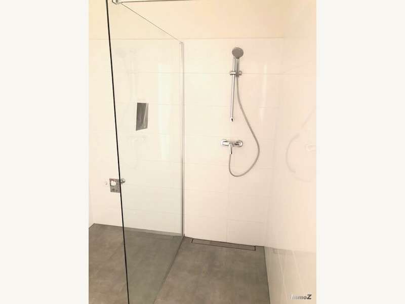 Mietwohnung Graz: ...Dusche und Waschmaschinenanschluss ...Dusche und Waschmaschinenanschluss