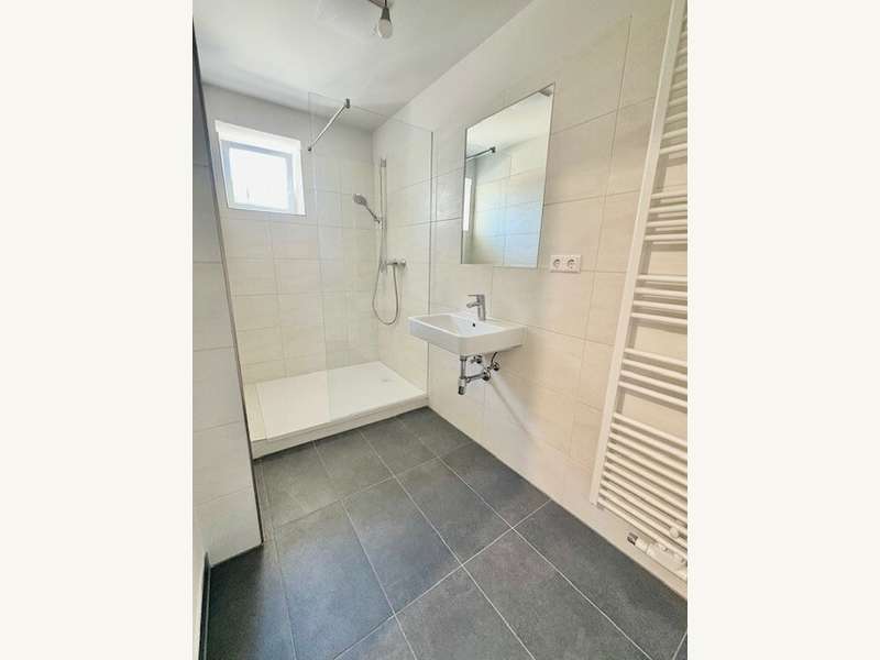 Penthouse Graz: Bad mit Dusche Bad mit Dusche