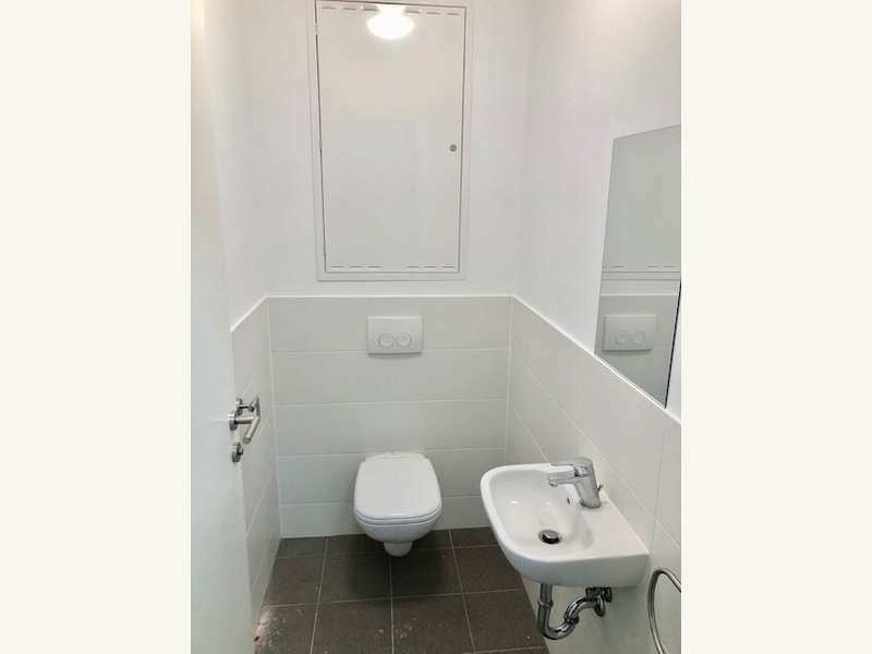 Penthouse Graz: WC mit Waschbecken WC mit Waschbecken