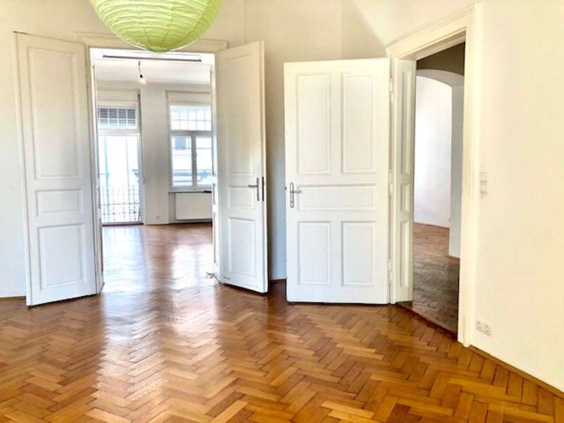 Mietwohnung Graz: Blick aus Zimmer 1 zu Zimmer 2 Blick aus Zimmer 1 zu Zimmer 2