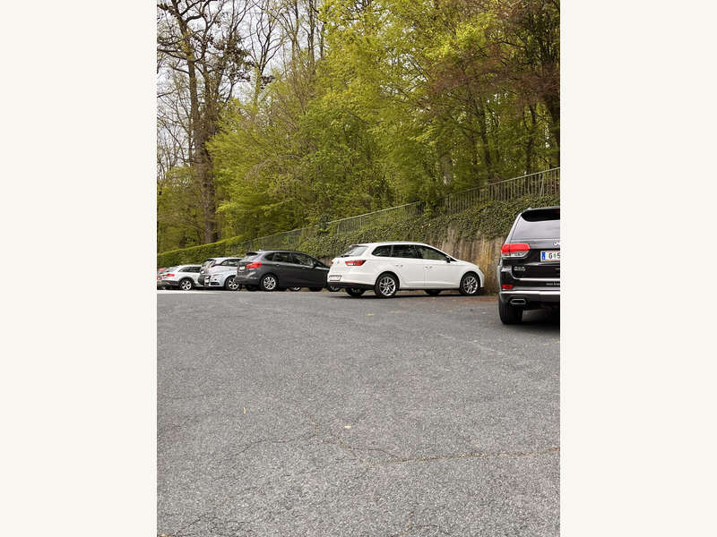 Dachgeschosswohnung Graz: Parken mit Parkkarte Parken mit Parkkarte