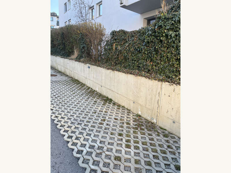 Stellplatz Graz: Parkplatz Nrt. 2 zu vermieten Parkplatz Nrt. 2 zu vermieten