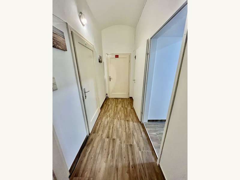 Eigentumswohnung Graz: Vorraum- Stiegenhaus Vorraum- Stiegenhaus