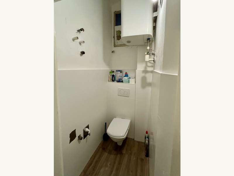 Eigentumswohnung Graz: Wc neu mit Boiler und Waschmaschinne Anschluss Wc neu mit Boiler und Waschmaschinne Anschluss