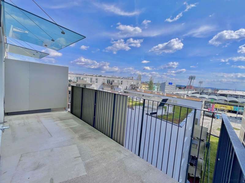 Süd-Terrasse, teils überdacht