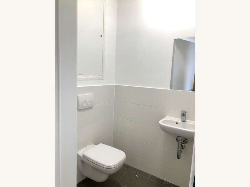 Penthouse Graz: WC mit Handwaschbecken WC mit Handwaschbecken