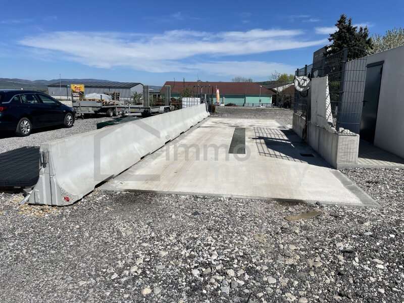 Lager mit Freifläche Bergland: LKW und PKW Waschplatz LKW und PKW Waschplatz