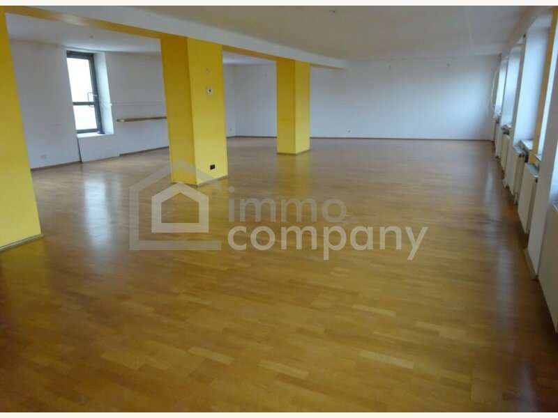 Halle in Hollabrunn - Bild 11