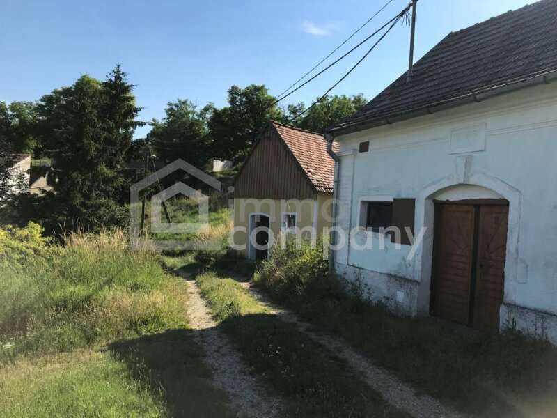 ae6d31bd-f269-498f-bdb6-eed8b6b8f960