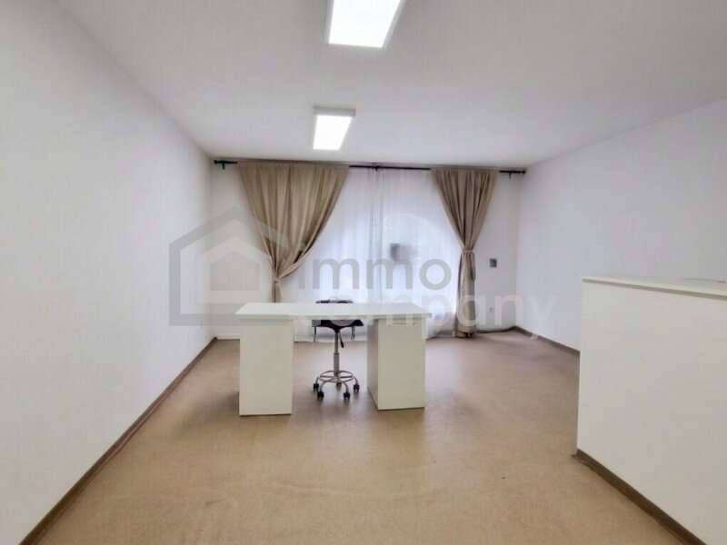 Büro Wien: OG Büro/Behandlungsraum OG Büro/Behandlungsraum