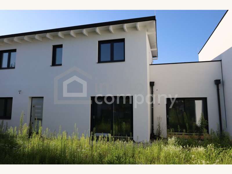 Doppelhaushälfte Sigleß: Hausfront Hausfront