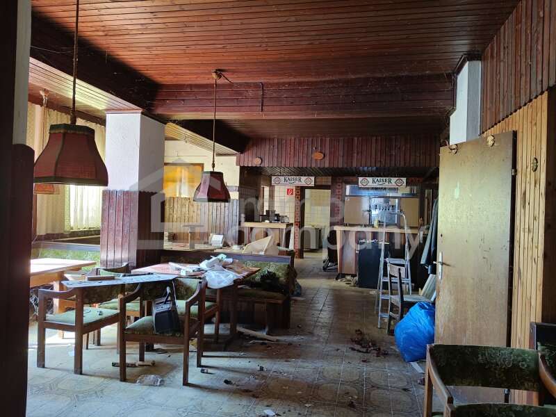 Mehrfamilienhaus in Hochneukirchen - Bild 2