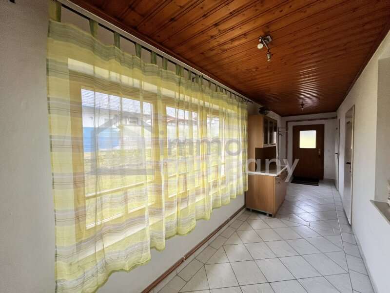 Bungalow Schwarzenbach: Flur und Wintergarten Flur und Wintergarten