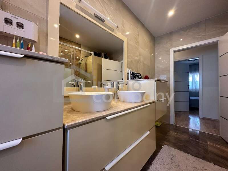 Zweifamilienhaus in Eggendorf - Bild 5 Zweifamilienhaus in Eggendorf - Bild 5