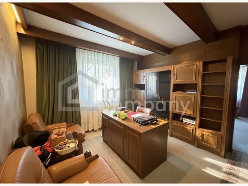 Arbeitszimmer