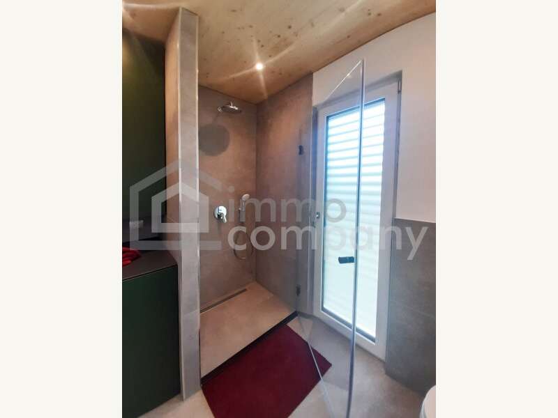 Haus Schwadorf: Badezimmer_2 Badezimmer_2