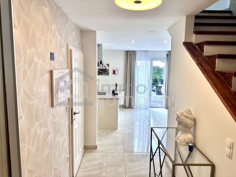 Einfamilienhaus Groß-Enzersdorf: Wohnzimmer u. Küche Wohnzimmer u. Küche