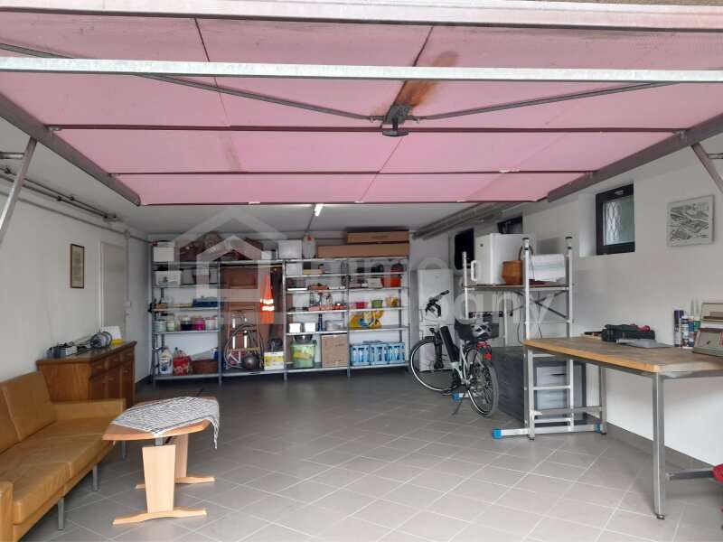Haus Petronell-Carnuntum: großzügige Garage großzügige Garage