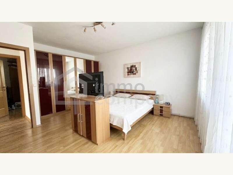 Mehrfamilienhaus Penk: Zimmer 2 (OG) Zimmer 2 (OG)