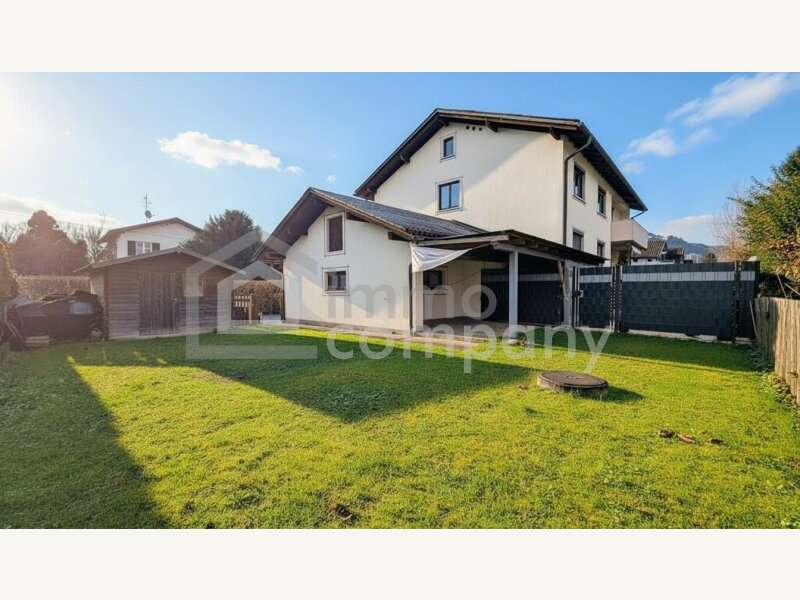 Mietwohnung Dornbirn: privater Garten privater Garten