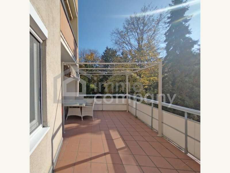 Terrasse_schöner Grünblick