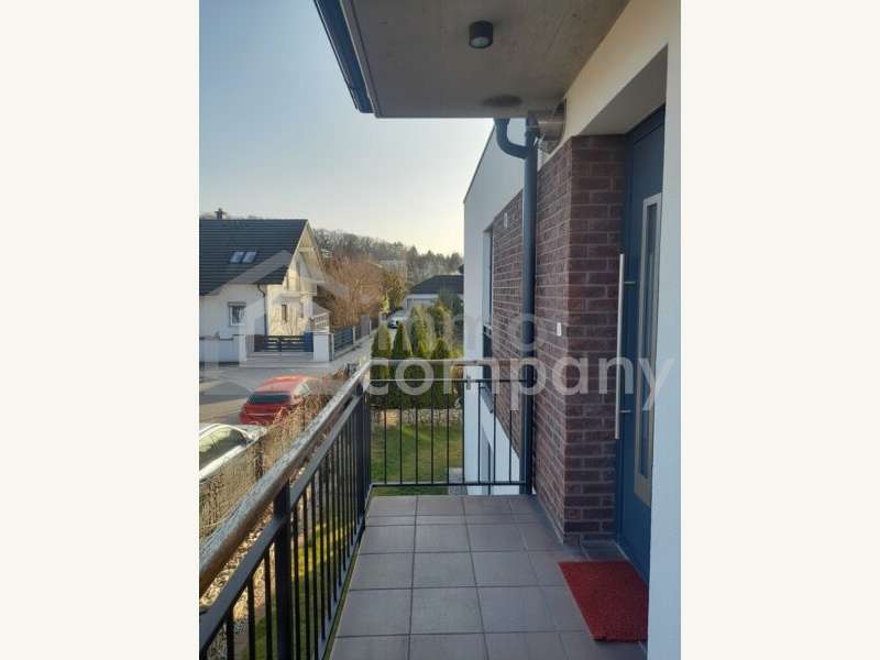 Eingangsbereich_Laubengang