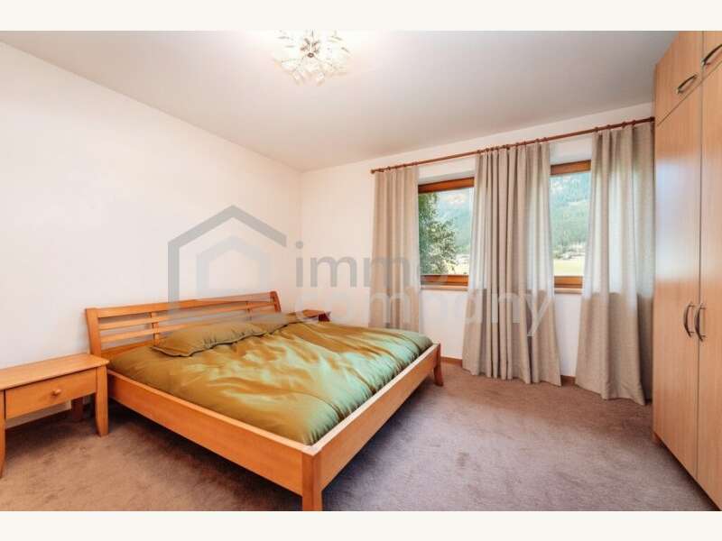 Schlafzimmer mit Grünblick