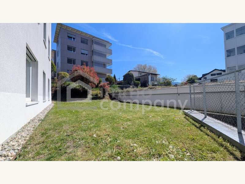 Garten auf der Südseite des Gebäudes