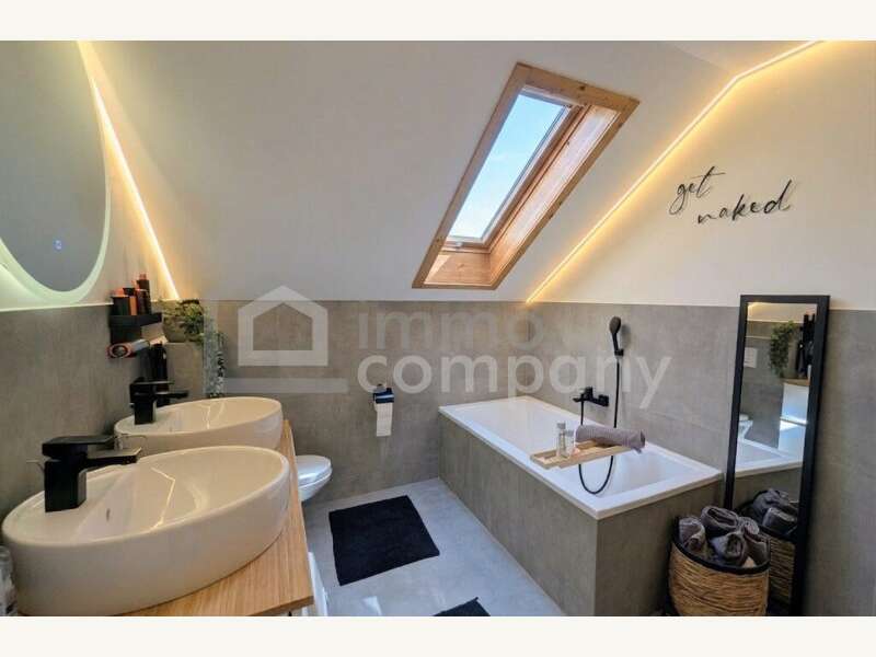 Dachgeschosswohnung Vandans: Badezimmer Badezimmer