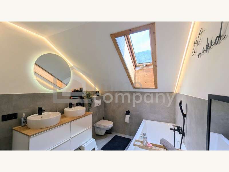 Dachgeschosswohnung Vandans: Badezimmer Badezimmer