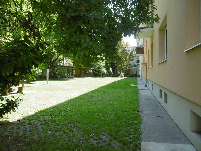 großzügiger Innenhof