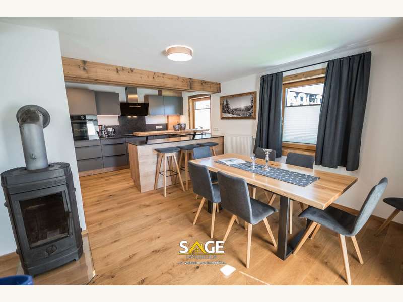 Küche und Essbereich