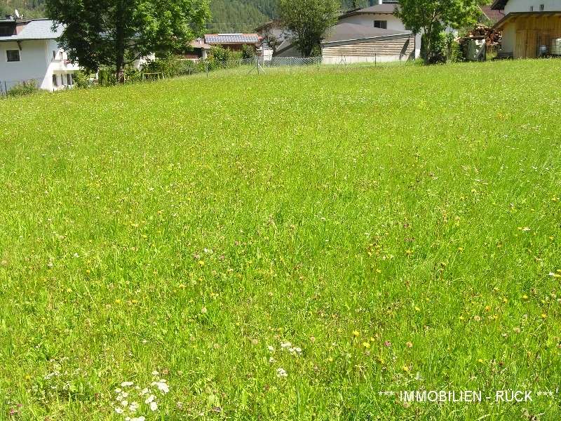 Photo_Homepage_05_Baugrundstueck_bzw_Baugrundstuecke_in_Umhausen_2021