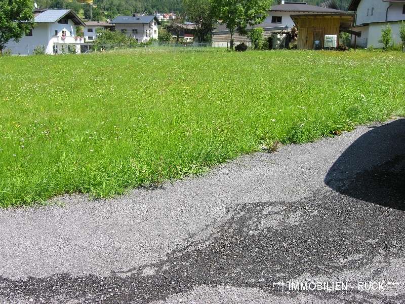 Photo_Homepage_07_Baugrundstueck_bzw_Baugrundstuecke_in_Umhausen_2021