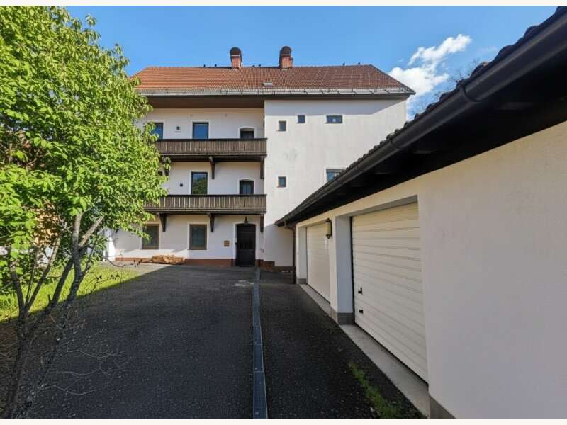 Westansicht, Haupteingang