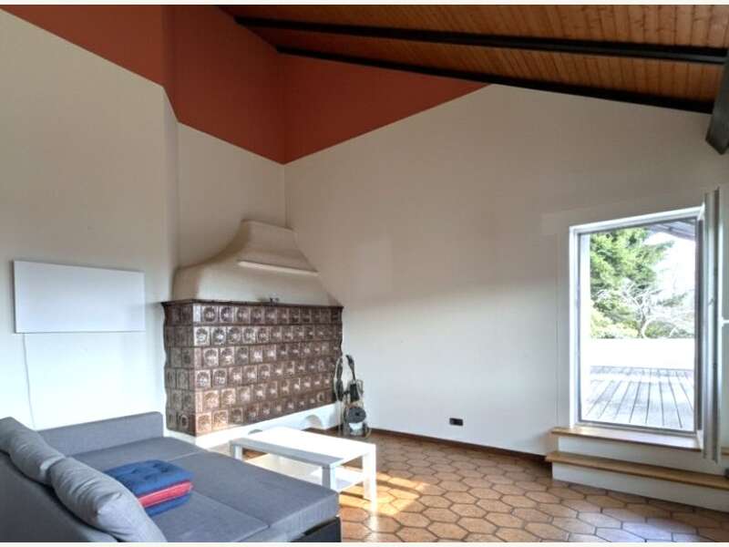 Kachelofen Wohnraum Halbstock