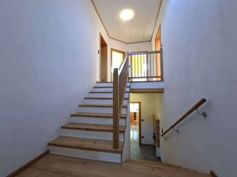 Haus Kernhof: 15971-Geschoßtreppe Wohnhaus 2 15971-Geschoßtreppe Wohnhaus 2