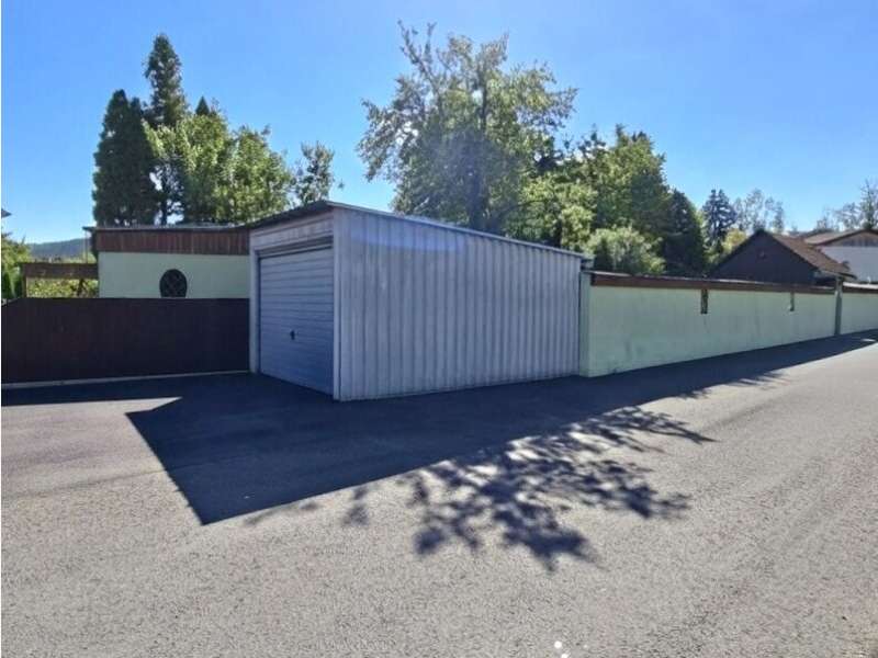 15975-Garage