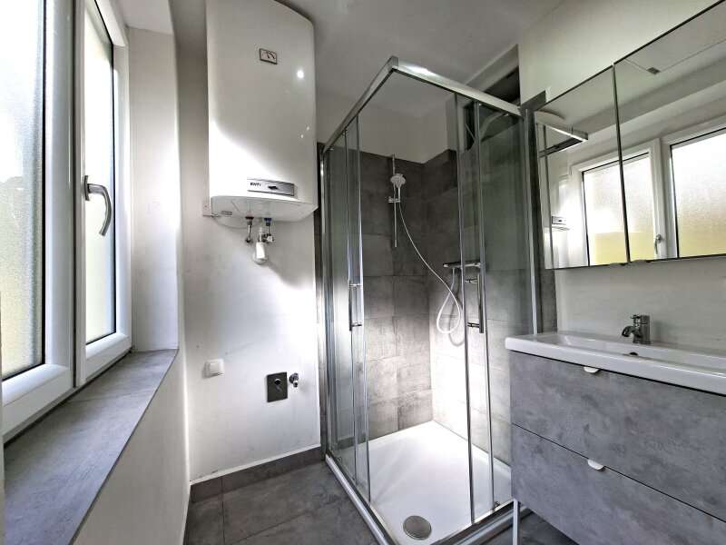 158401-Dusche
