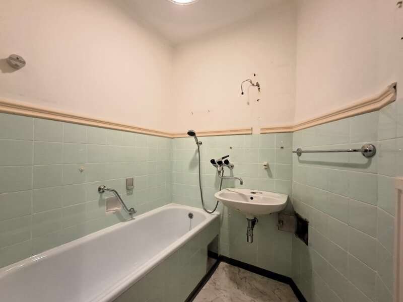 Eigentumswohnung Kindberg: Badezimmer Badezimmer