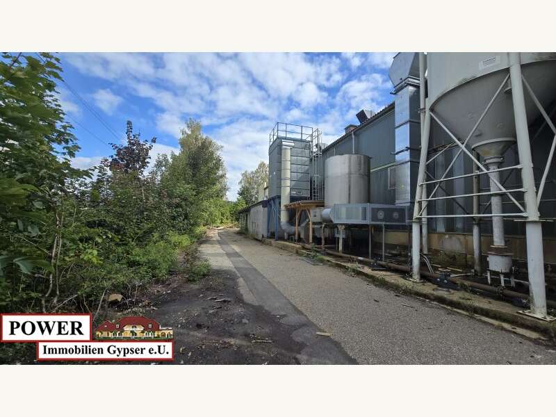 Produktionshalle in Mattighofen - Bild 13