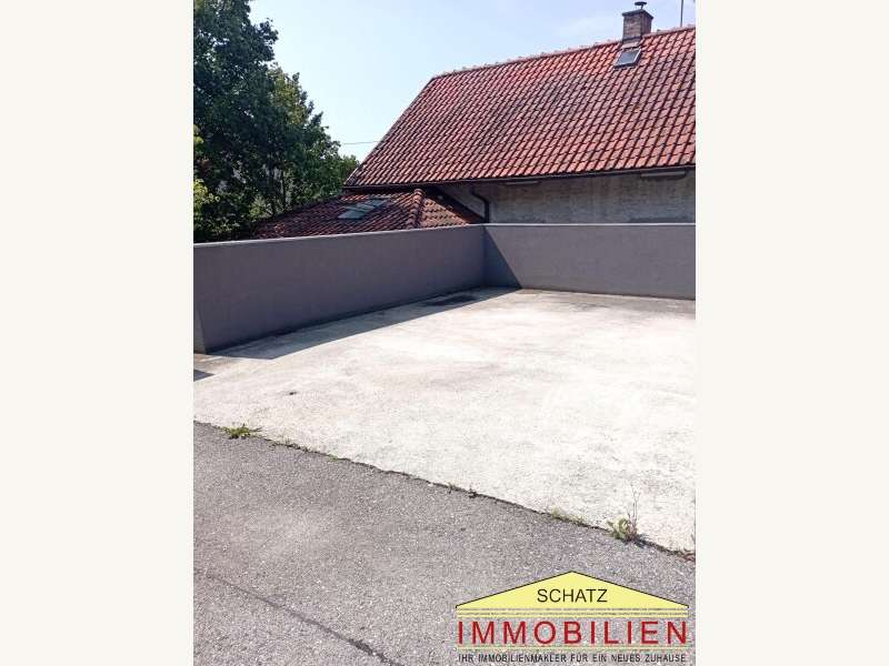 Mehrfamilienhaus Berndorf: Autostellplatz Autostellplatz