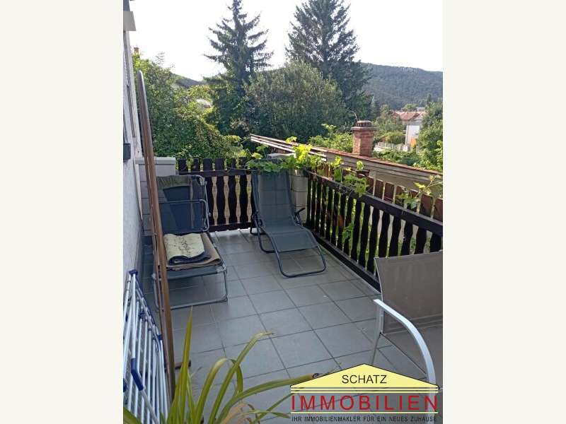 Mehrfamilienhaus Berndorf: Balkon Balkon